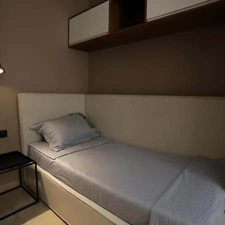 Luxury Duplex With View דירה